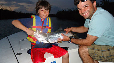 Cancun fishing for children