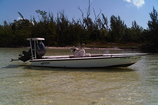 Cancun fishing boat - hewes