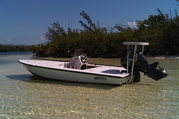 Cancun fishing boat - hewes