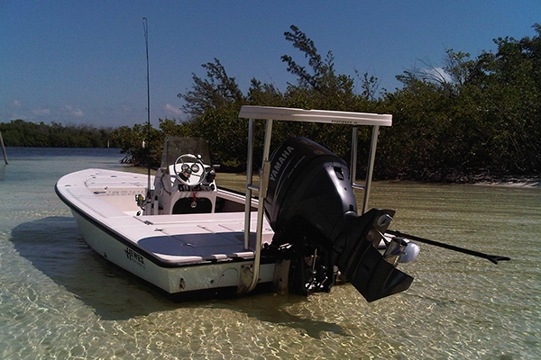 Cancun fishing boat - hewes